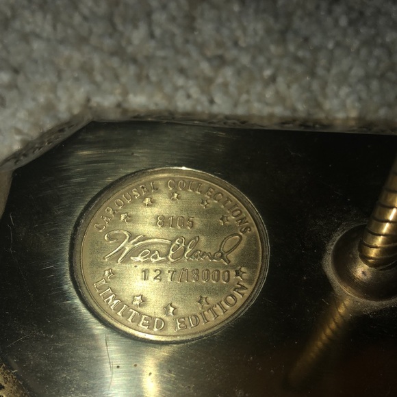 Carousel Collection 8105 Westland 127 / 18,000 - Picture 3 of 4